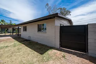 1325 E Avalon Dr, Phoenix, AZ 85014 - Photo 5
