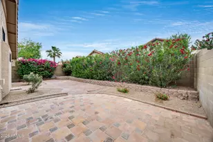 8876 E Windrose Dr, Scottsdale, AZ 85260 - Photo 39