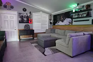 841 N Layman St, Chandler, AZ 85225 - Photo 9