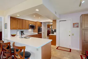 17652 N Del Webb Blvd, Sun City, AZ 85373 - Photo 9