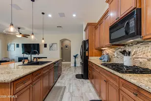 7718 N 84th Ln, Glendale, AZ 85305 - Photo 17