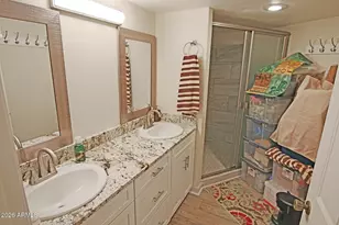 9730 N 94th Pl, Scottsdale, AZ 85258 - Photo 17