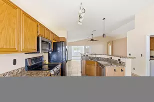 8431 W Wethersfield Rd, Peoria, AZ 85381 - Photo 41