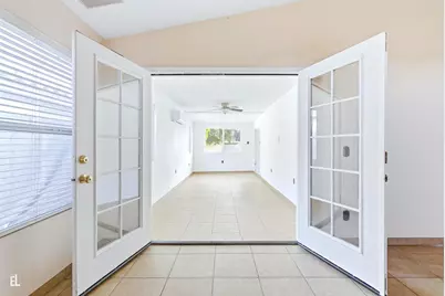 8431 W Wethersfield Road, Peoria, AZ 85381 - Photo 17