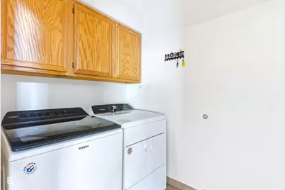 8431 W Wethersfield Road, Peoria, AZ 85381 - Photo 27