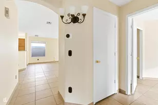 8431 W Wethersfield Rd, Peoria, AZ 85381 - Photo 11