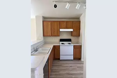 1744 E Robin Lane, Gilbert, AZ 85296 - Photo 5