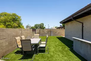 2118 E Pebble Beach Dr, Tempe, AZ 85282 - Photo 33