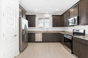 24623 N 164th Dr, Surprise, AZ 85387 - Photo 9