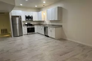 1126 W Elliot Rd, Chandler, AZ 85224 - Photo 7