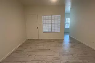 1126 W Elliot Rd, Chandler, AZ 85224 - Photo 13