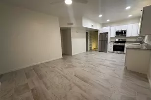 1126 W Elliot Rd, Chandler, AZ 85224 - Photo 9