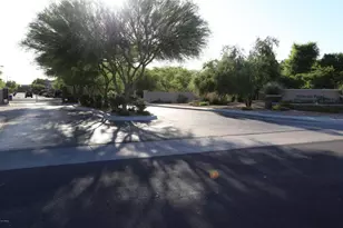 898 E Del Rio St, Chandler, AZ 85225 - Photo 23