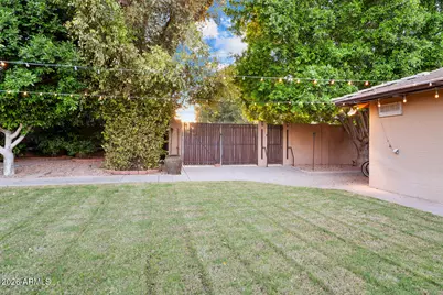 4106 E Fairview Circle, Mesa, AZ 85206 - Photo 39