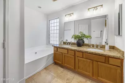 843 W Bruce Avenue, Gilbert, AZ 85233 - Photo 23