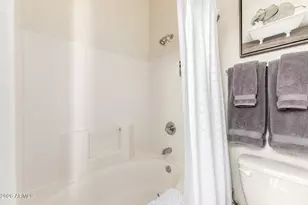 2250 E Deer Valley Rd, Phoenix, AZ 85024 - Photo 17