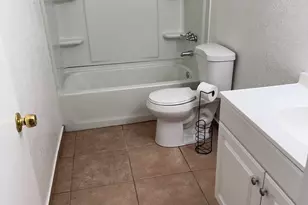 3313 W Golden Ln, Phoenix, AZ 85051 - Photo 11