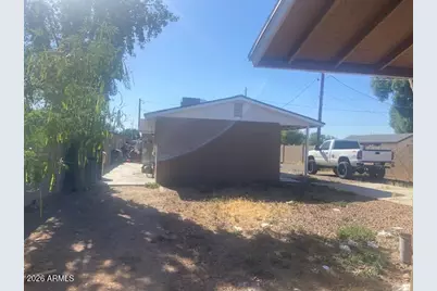6706 N 55th Avenue, Glendale, AZ 85301 - Photo 5