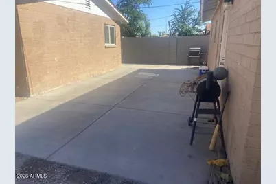 6706 N 55th Avenue, Glendale, AZ 85301 - Photo 13