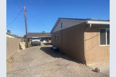 6706 N 55th Avenue, Glendale, AZ 85301 - Photo 11