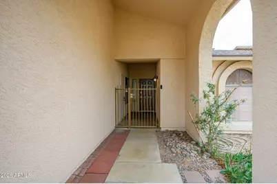 826 N 85th Street, Scottsdale, AZ 85257 - Photo 3