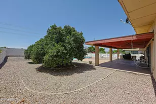 11001 W Granada Dr, Sun City, AZ 85373 - Photo 27