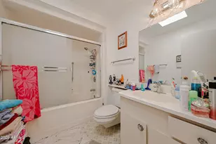 11001 W Granada Dr, Sun City, AZ 85373 - Photo 15