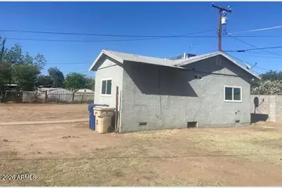 6807 N 61st Avenue, Glendale, AZ 85301 - Photo 5