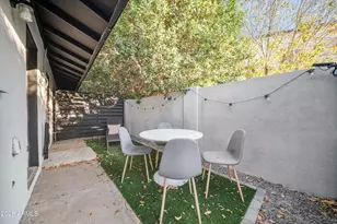 3110 N 37th St, Phoenix, AZ 85018 - Photo 17