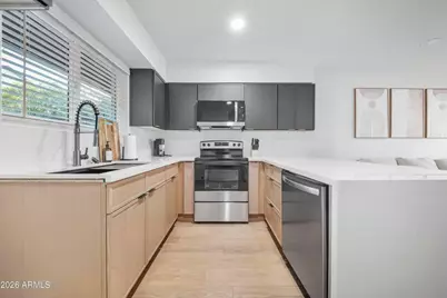 3110 N 37th Street #6, Phoenix, AZ 85018 - Photo 9