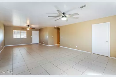 6401 E Fox Hollow Lane, San Tan Valley, AZ 85140 - Photo 7