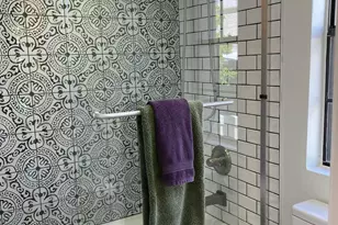 7557 N Dreamy Draw Dr, Phoenix, AZ 85020 - Photo 9