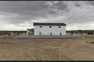 24025 W Beacon Ln, Wittmann, AZ 85361 - Photo 5