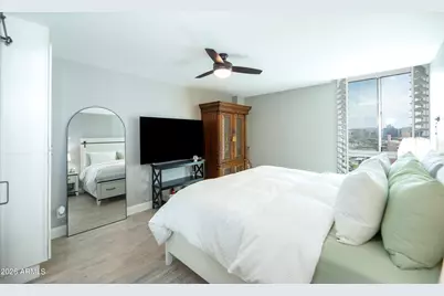 2323 N Central Avenue #1702, Phoenix, AZ 85004 - Photo 21