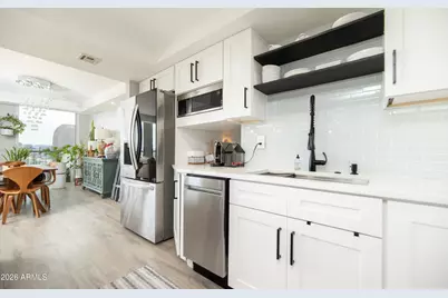 2323 N Central Avenue #1702, Phoenix, AZ 85004 - Photo 11