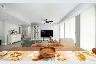 2323 N Central Avenue #1702, Phoenix, AZ 85004 - Photo 17