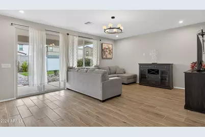 5868 N 193rd Avenue, Litchfield Park, AZ 85340 - Photo 7