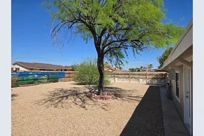 10166 W Cinnebar Avenue, Sun City, AZ 85351 - Photo 29