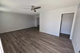 10166 W Cinnebar Ave, Sun City, AZ 85351 - Photo 21