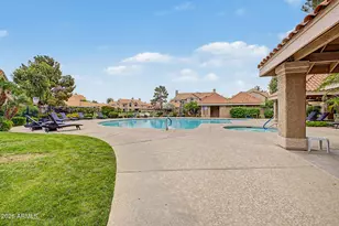 1633 E Lakeside Dr, Gilbert, AZ 85234 - Photo 29