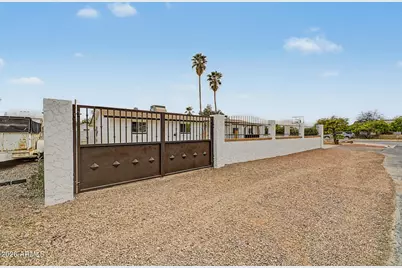 2801 E Angela Drive, Phoenix, AZ 85032 - Photo 3