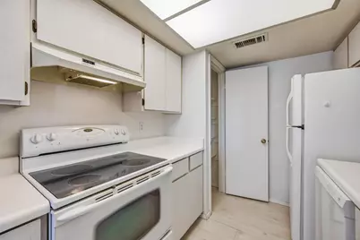 754 E Eugie Avenue, Phoenix, AZ 85022 - Photo 7