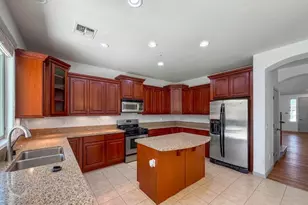 7085 W Andrew Ln, Peoria, AZ 85383 - Photo 3