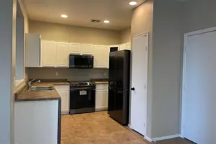 6933 S 9th Ave, Phoenix, AZ 85041 - Photo 5