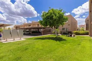7436 E Chaparral Rd, Scottsdale, AZ 85250 - Photo 23