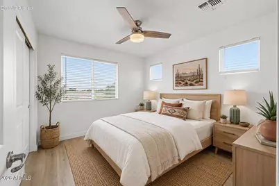 136 W Latona Road, Phoenix, AZ 85041 - Photo 23