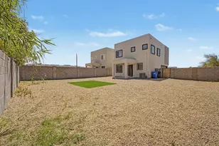 136 W Latona Rd, Phoenix, AZ 85041 - Photo 43