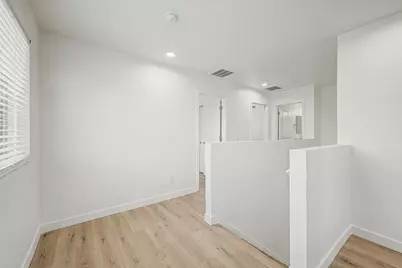 136 W Latona Road, Phoenix, AZ 85041 - Photo 35