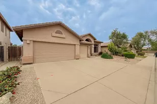890 N Bullmoose Dr, Chandler, AZ 85224 - Photo 3