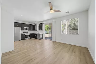105 W Latona Road, Phoenix, AZ 85041 - Photo 9